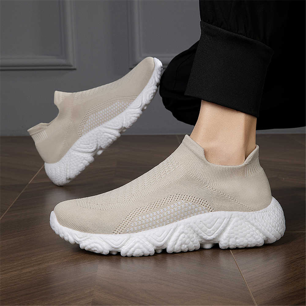 Vintage Fashion Collection - Flatform Appearance Increases Vintage Sneakers Flats