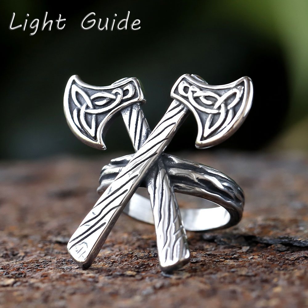 Vintage Fashion Guide - 2025 Vintage Celtic Wolf Ax ring
