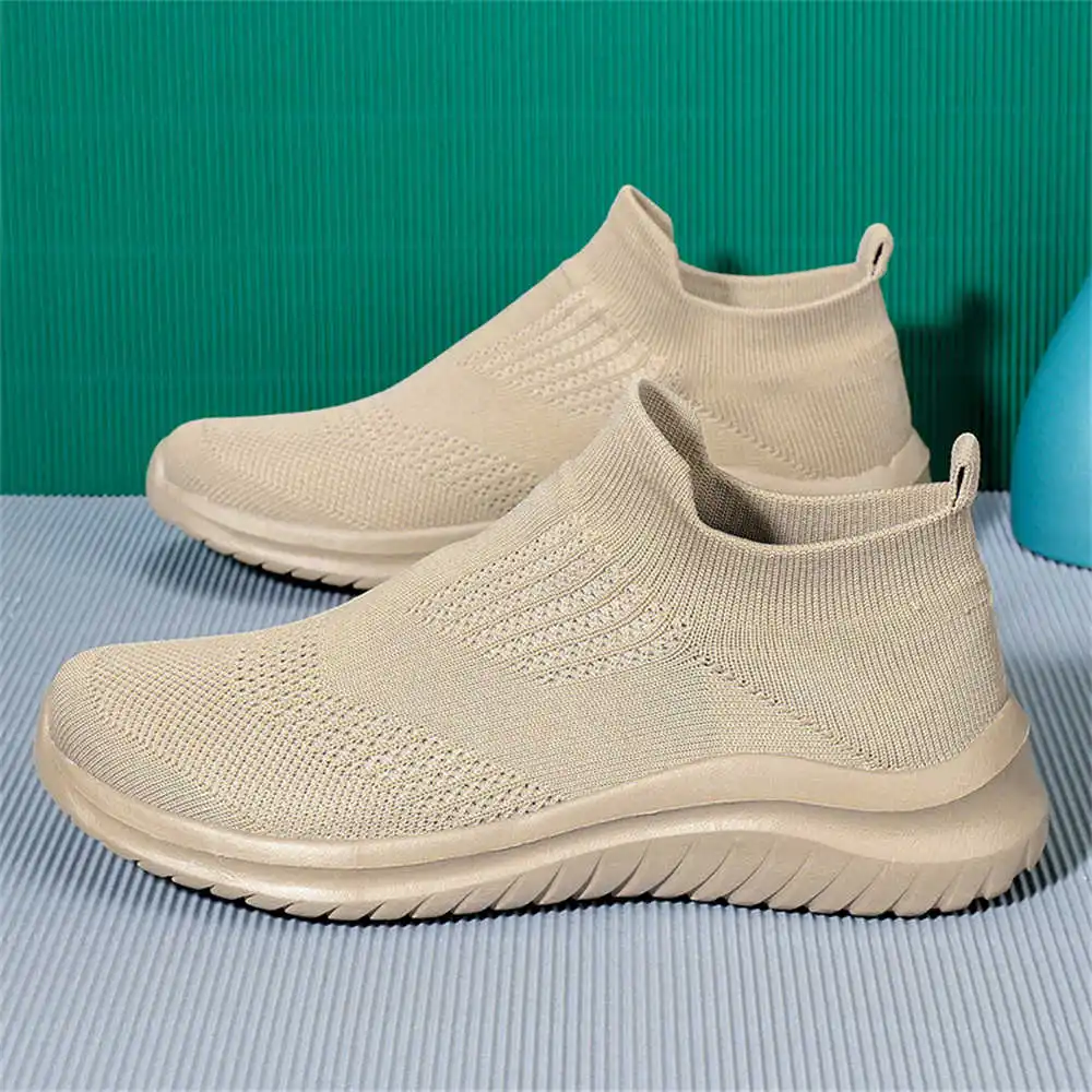 Beige Soft New Novelty Tennis  - đánh giá và giá Vintage Fashion Reseller